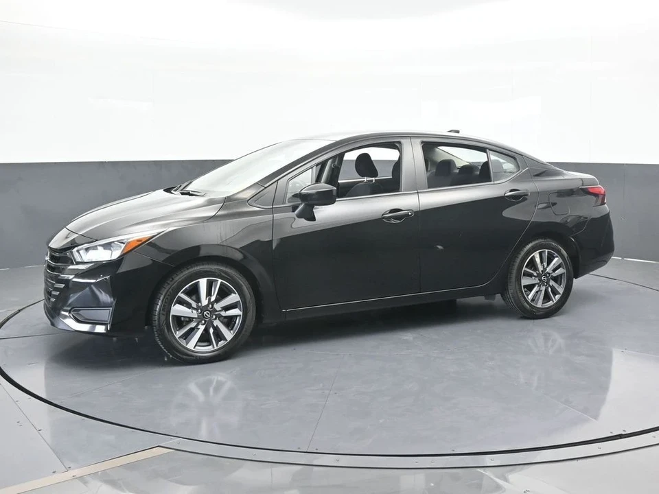2023 Nissan Versa - Image 2 of 12