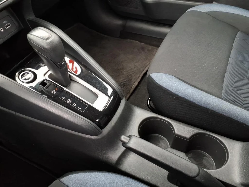 2023 Nissan Versa - Image 15 of 21