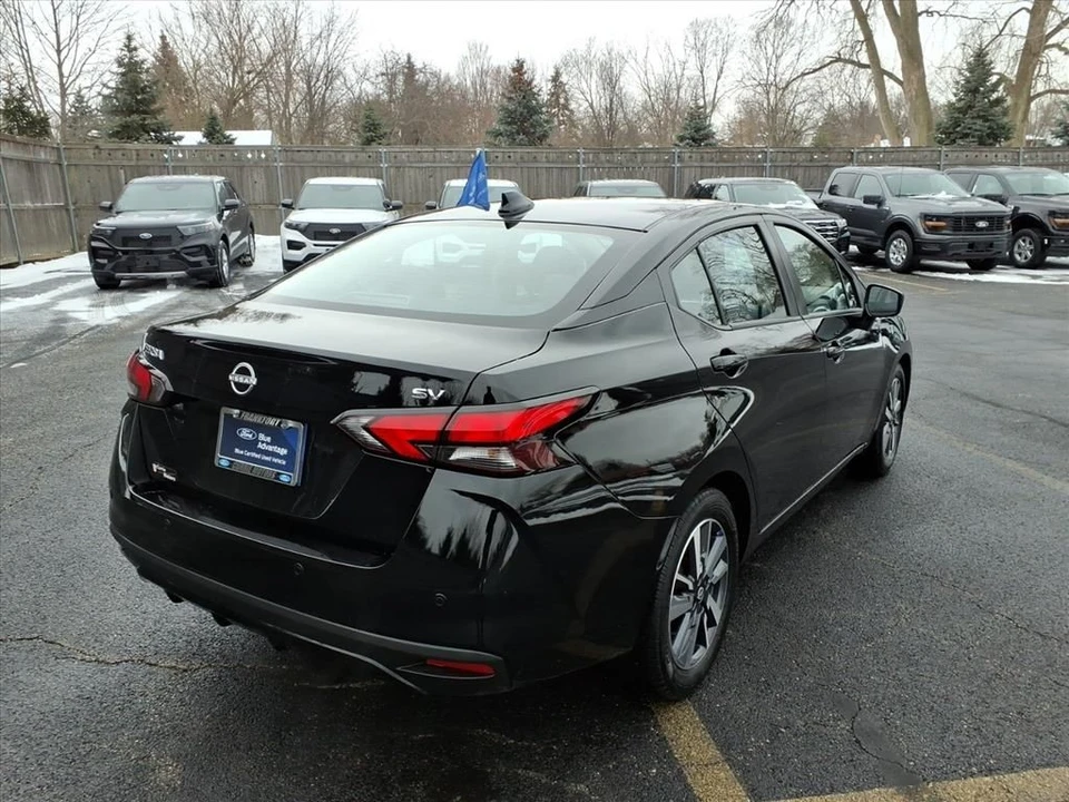 2023 Nissan Versa - Image 7 of 21