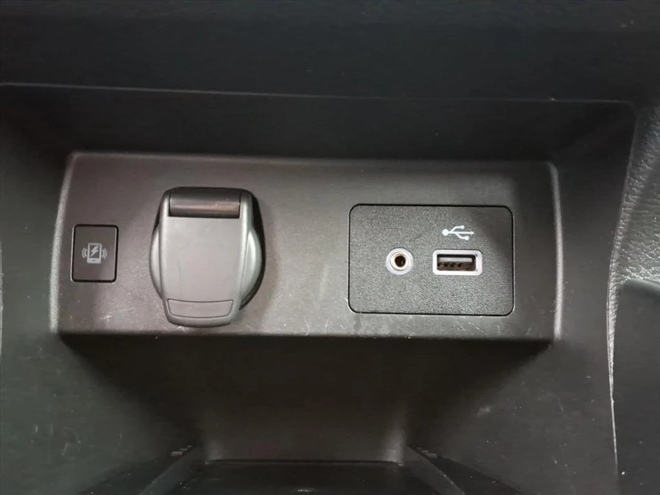 2023 Nissan Versa - Image 12 of 21