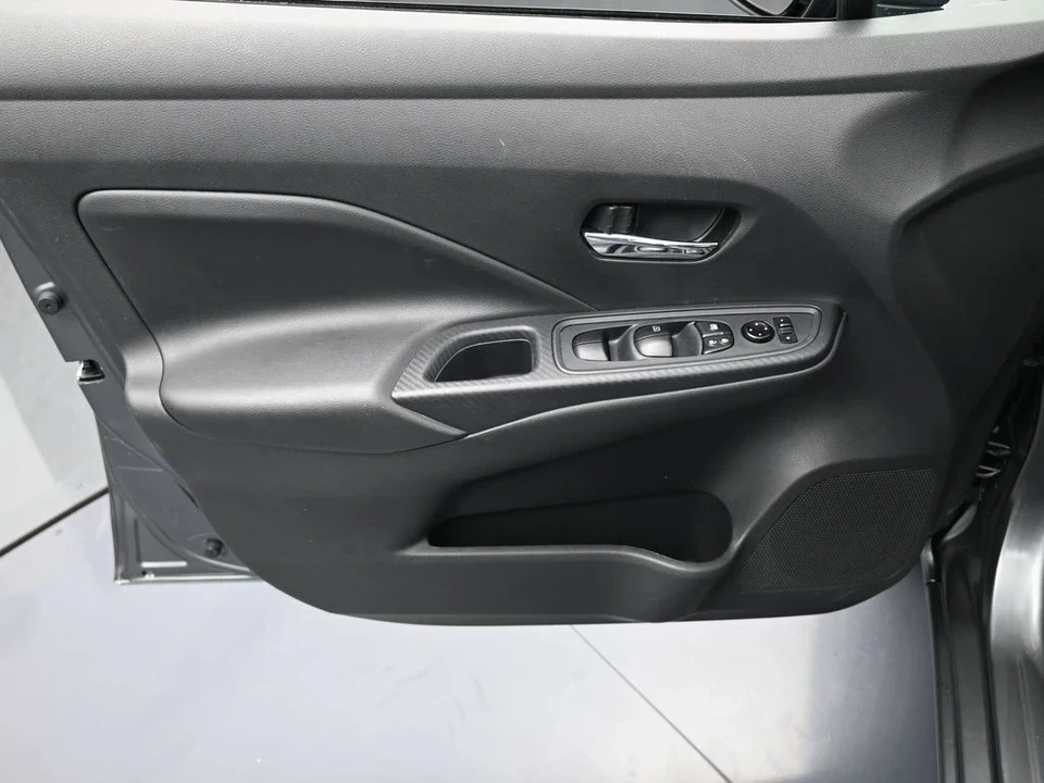 2023 Nissan Versa - Image 12 of 12
