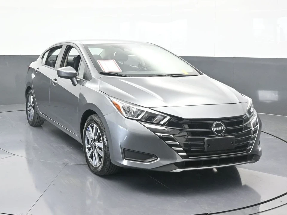 2023 Nissan Versa - Image 9 of 12