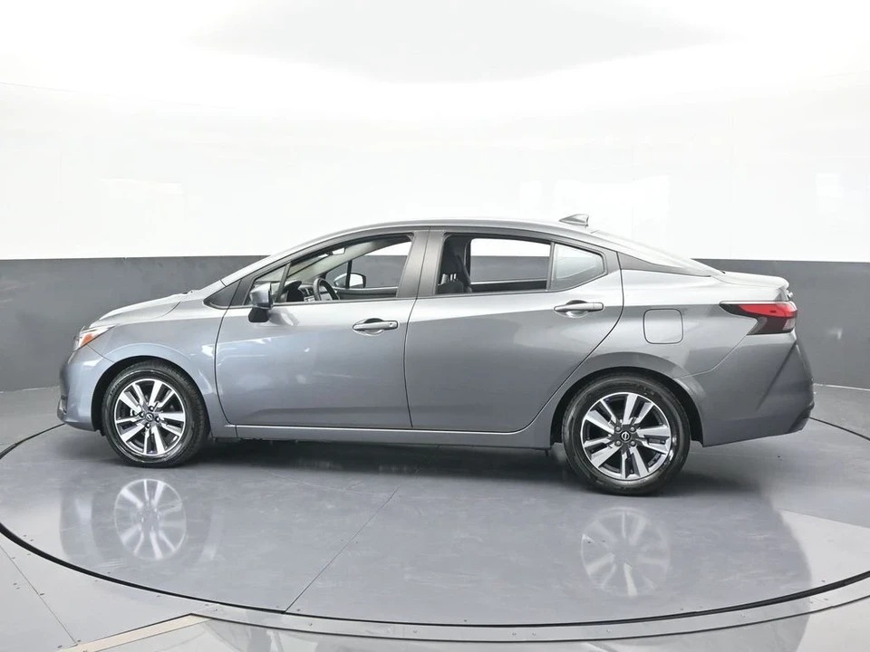 2023 Nissan Versa - Image 3 of 12