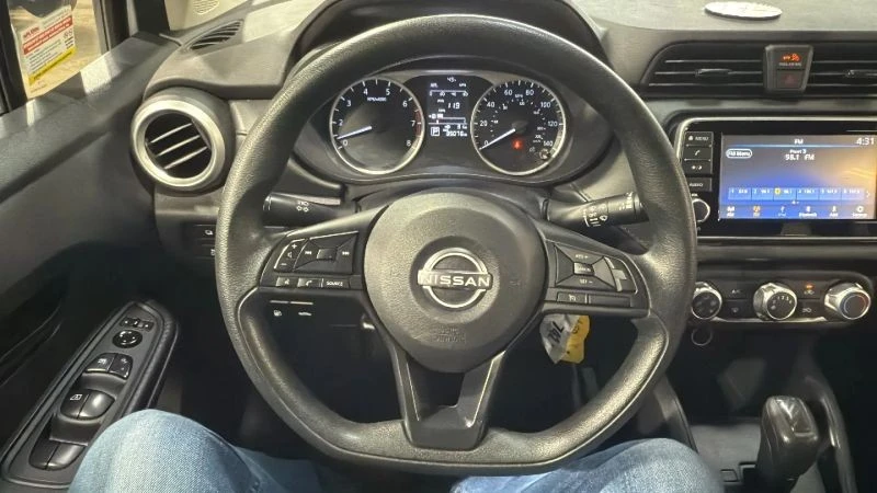 2023 Nissan Versa - Image 10 of 12