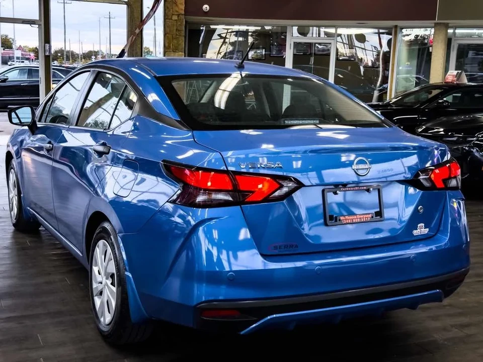 2023 Nissan Versa - Image 11 of 12