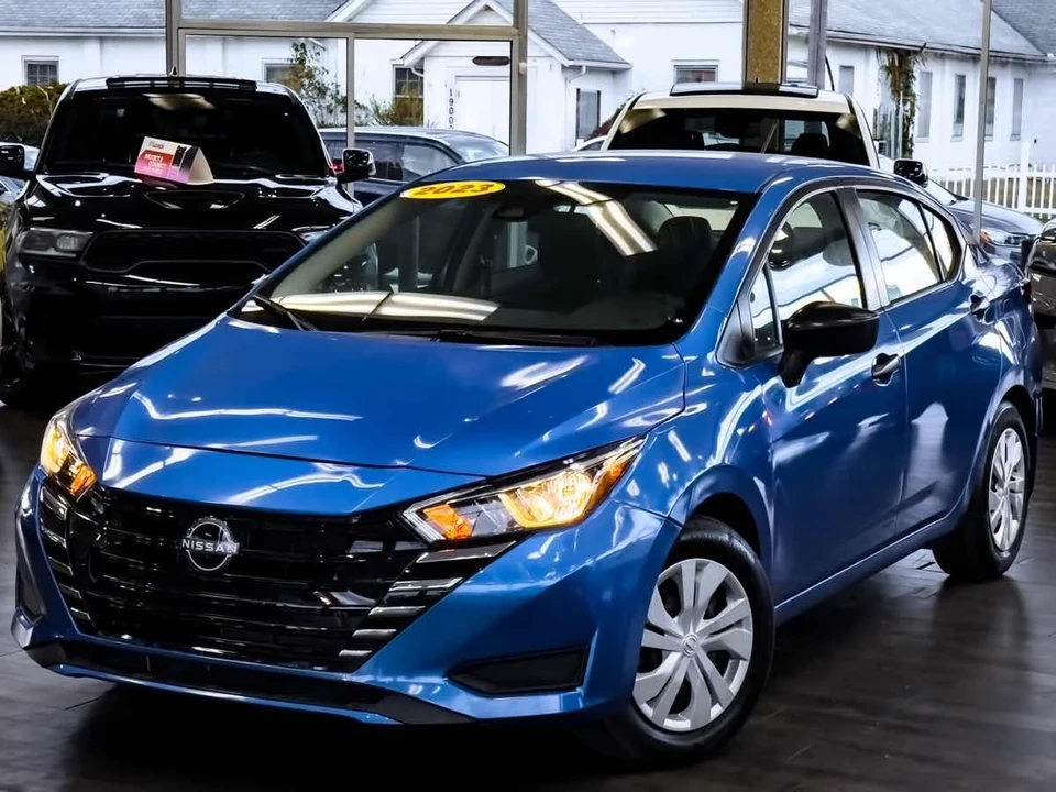 2023 Nissan Versa - Image 6 of 12