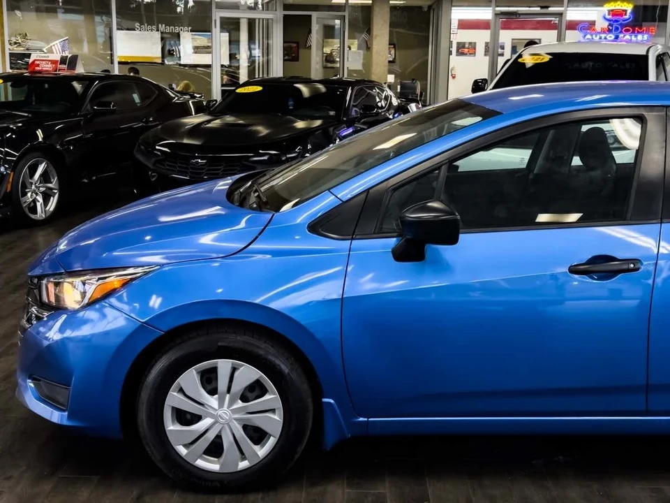2023 Nissan Versa - Image 8 of 12
