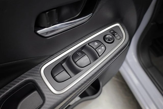 2023 Nissan Versa - Image 13 of 19