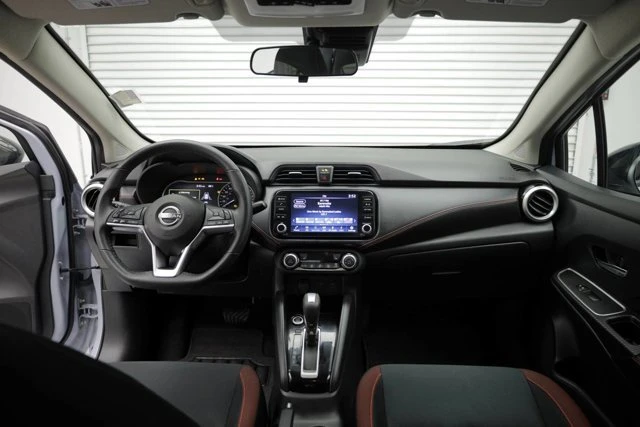 2023 Nissan Versa - Image 15 of 19