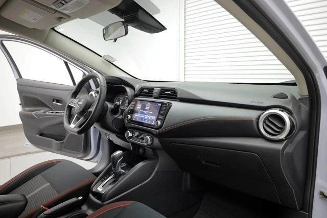 2023 Nissan Versa - Image 10 of 19
