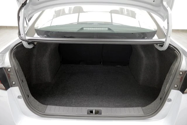 2023 Nissan Versa - Image 11 of 19