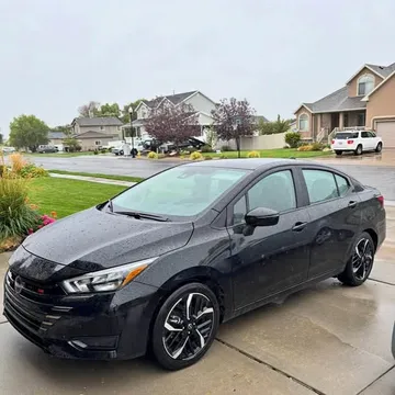 2023 Nissan Versa SR Sedan 4D