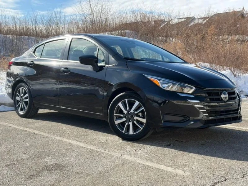 2023 Nissan Versa - Image 2 of 12