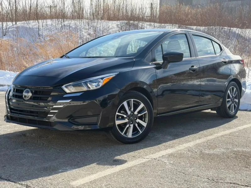 2023 Nissan Versa - Image 4 of 12