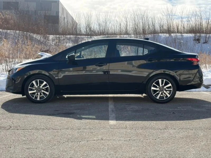 2023 Nissan Versa - Image 5 of 12