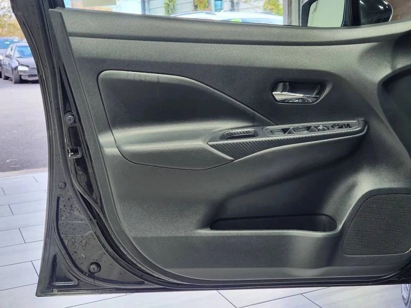 2023 Nissan Versa - Image 10 of 12