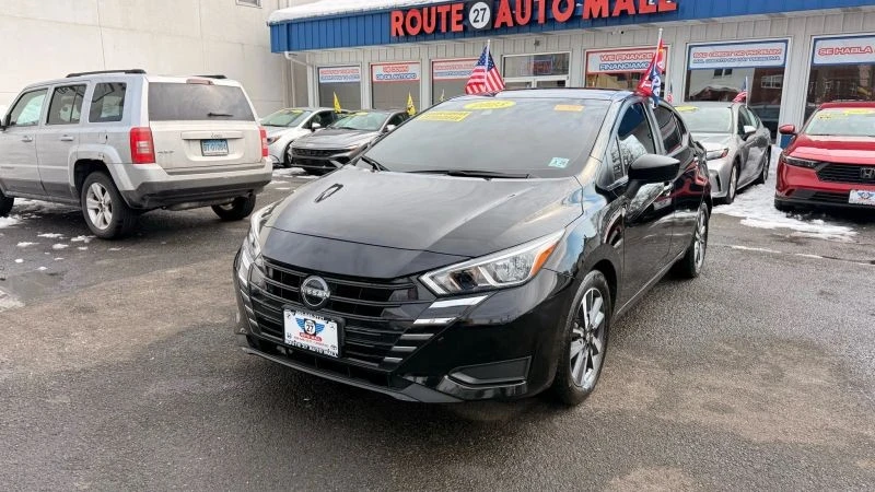 2023 Nissan Versa - Image 4 of 12