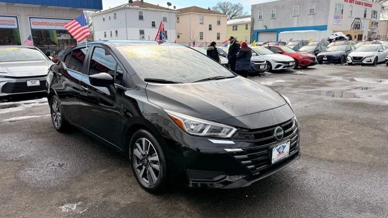 2023 Nissan Versa - Image 2 of 12