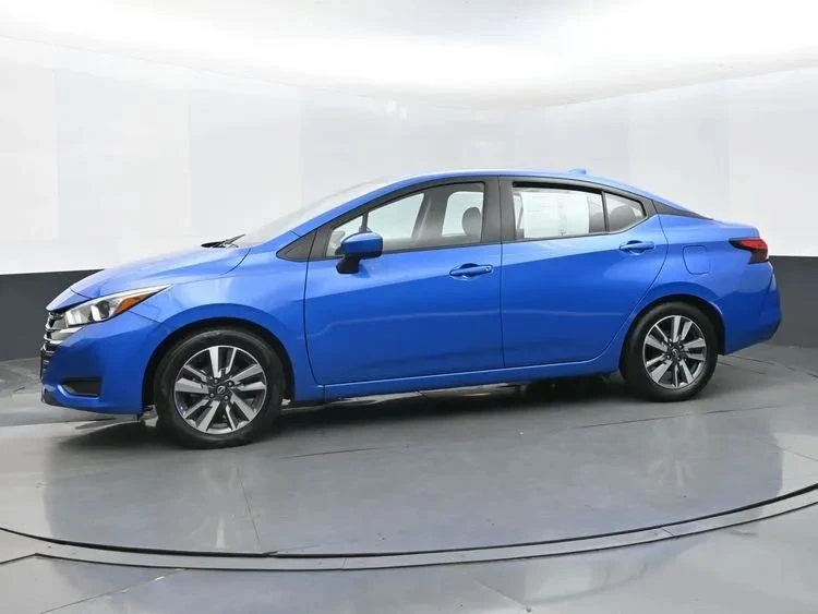 2023 Nissan Versa - Image 5 of 12