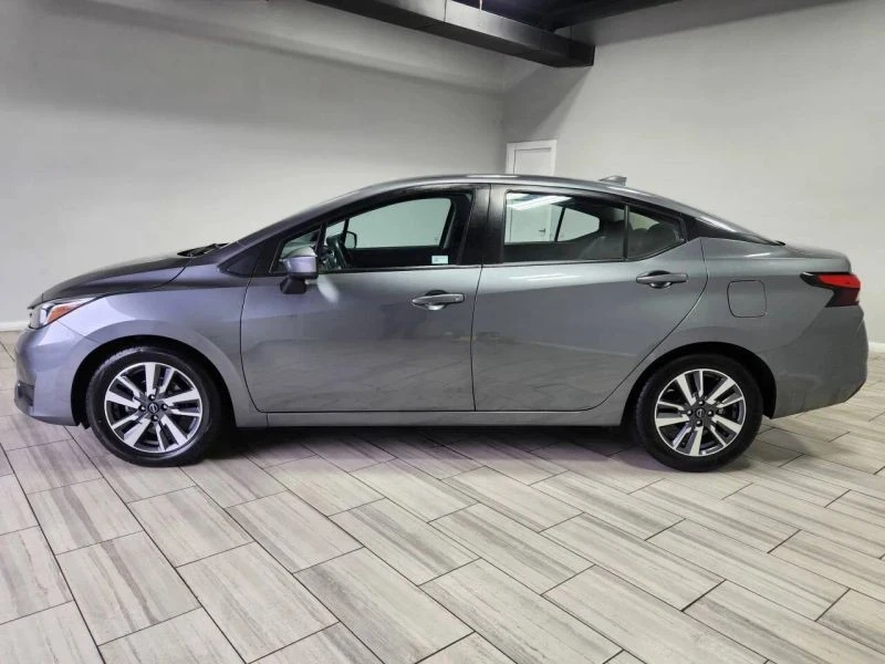 2023 Nissan Versa - Image 2 of 12