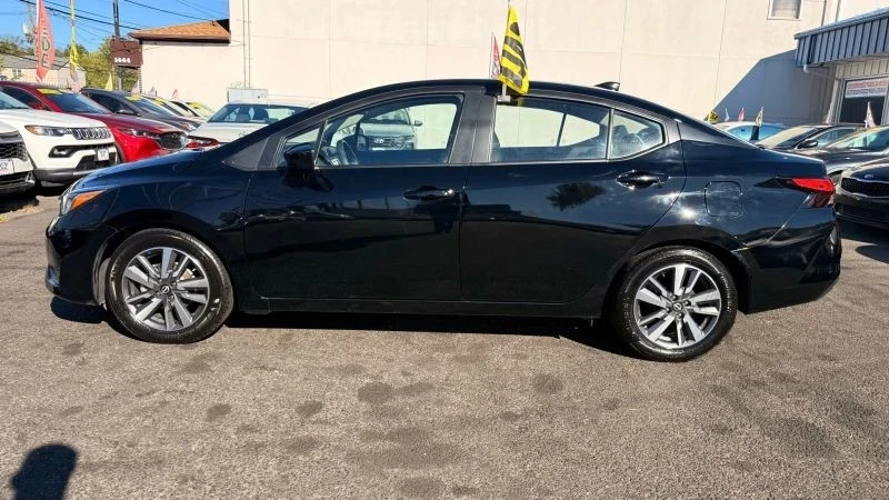 2023 Nissan Versa - Image 10 of 12