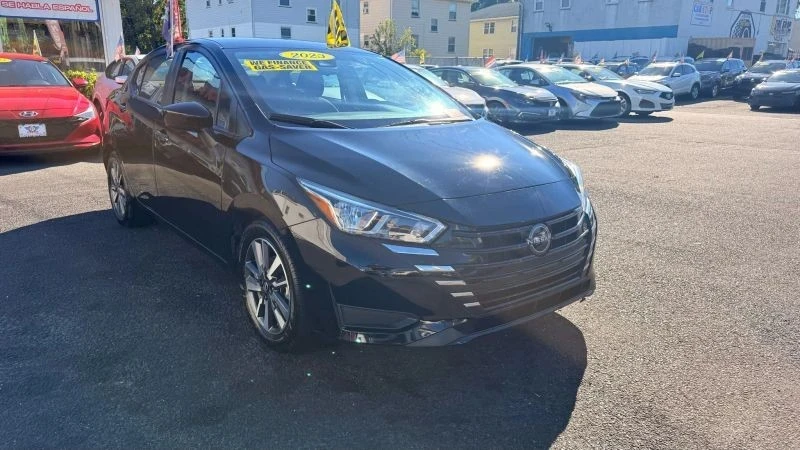 2023 Nissan Versa - Image 2 of 12