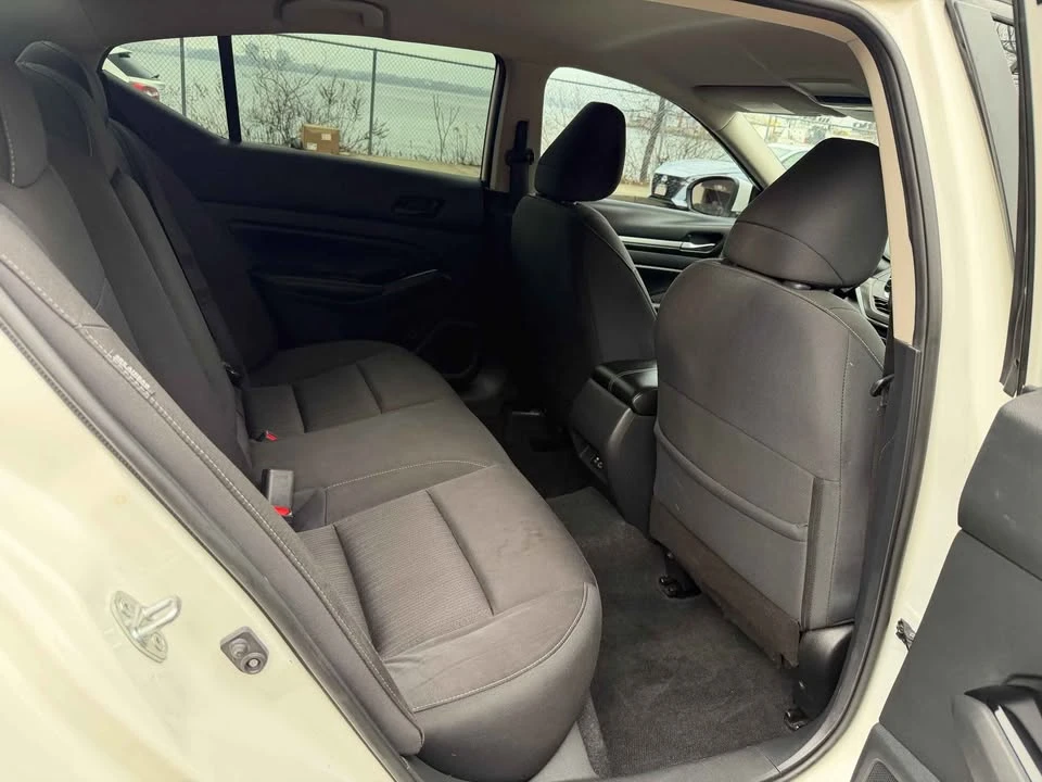 2023 Nissan Altima 6th Gen - Image 15 of 20