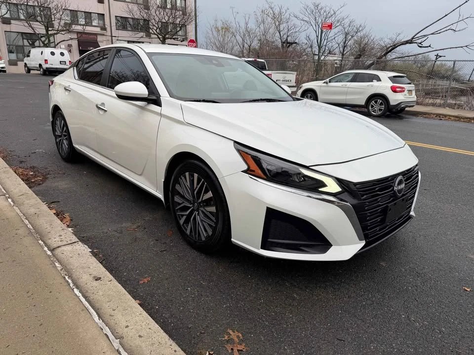 2023 Nissan Altima 6th Gen - Image 2 of 20