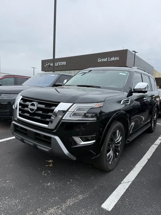 2023 Nissan Armada - Image 2 of 13