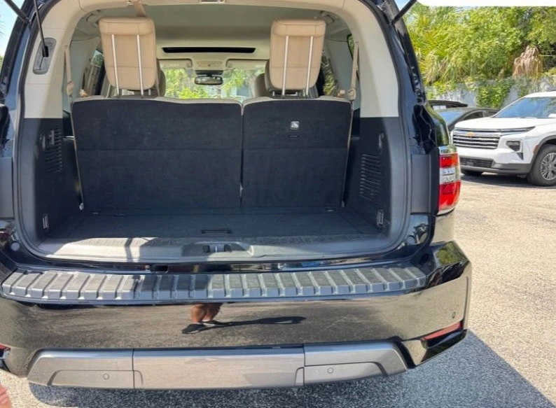 2023 Nissan Armada - Image 7 of 12