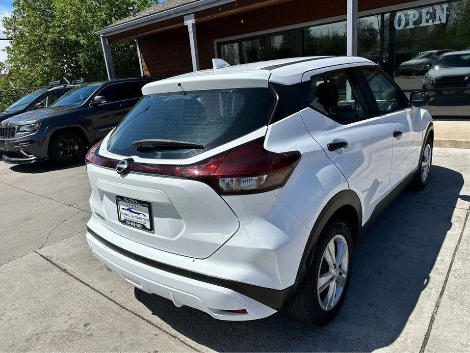2023 Nissan Kicks - Image 8 of 20