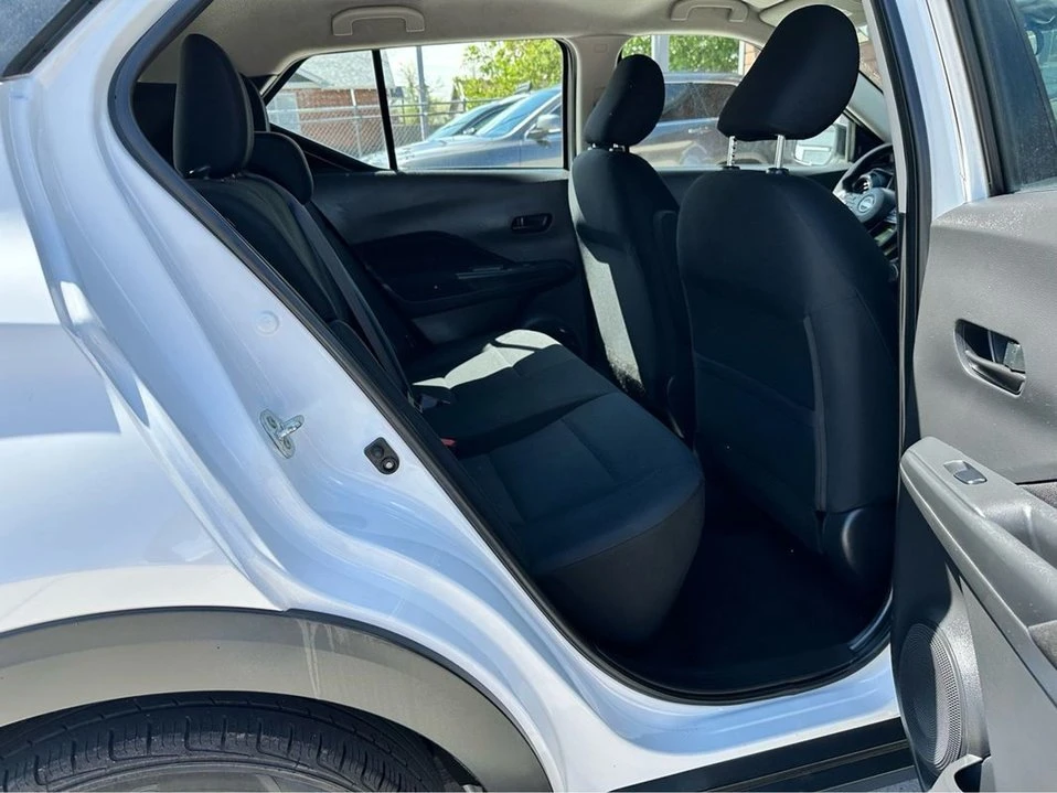 2023 Nissan Kicks - Image 13 of 20