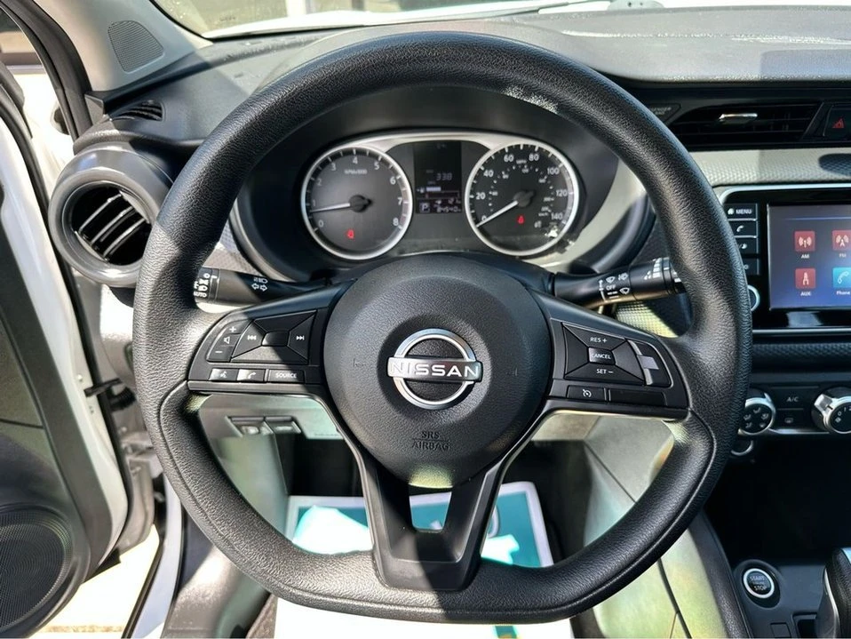 2023 Nissan Kicks - Image 16 of 20