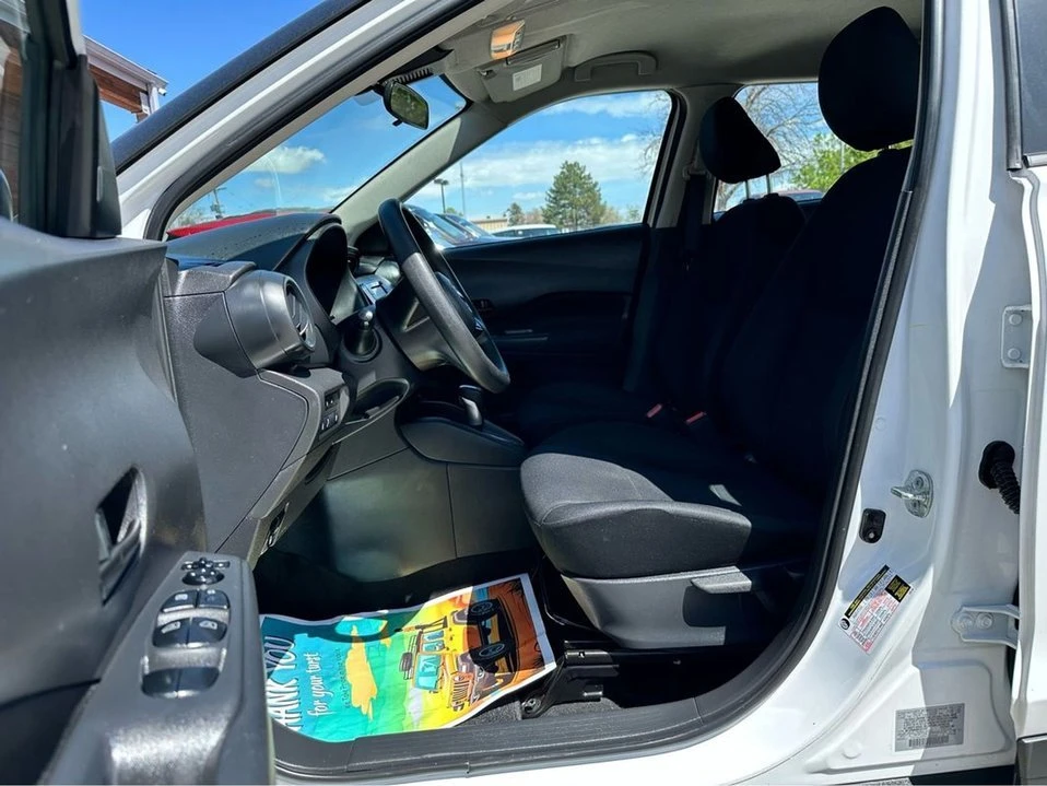 2023 Nissan Kicks - Image 10 of 20