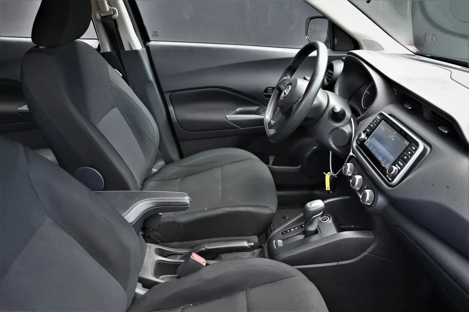 2023 Nissan Kicks - Image 14 of 19