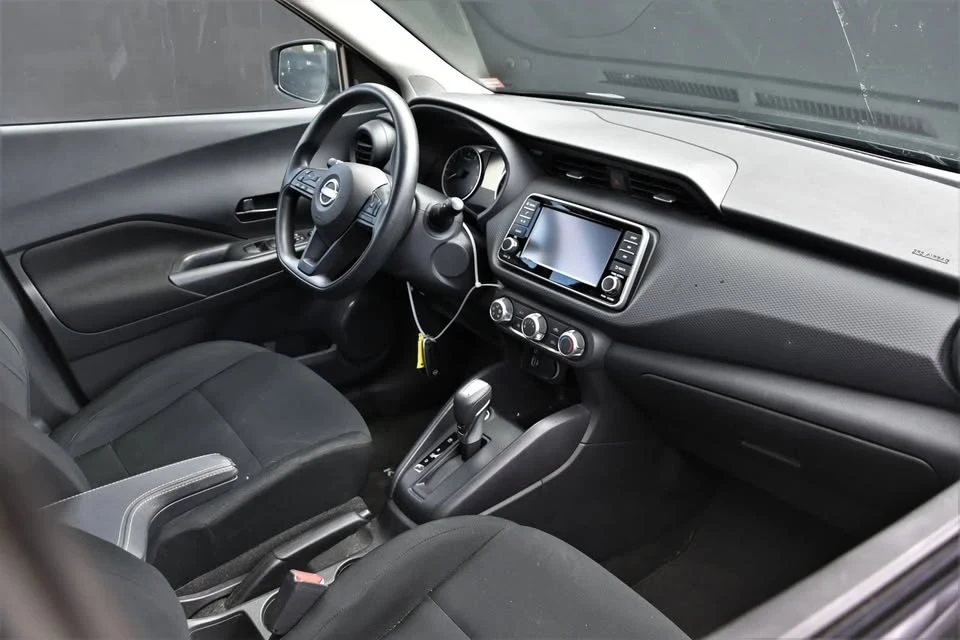 2023 Nissan Kicks - Image 15 of 19