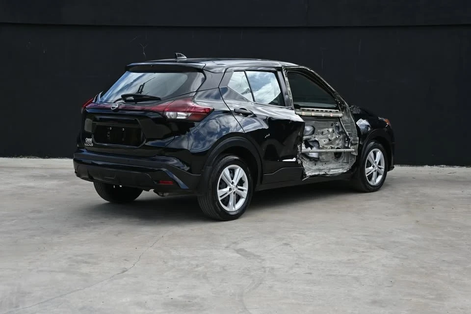 2023 Nissan Kicks - Image 5 of 19