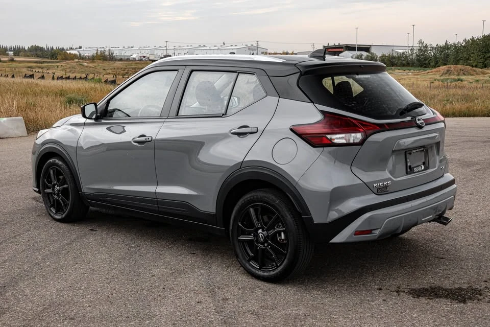 2023 Nissan Kicks - Image 2 of 20