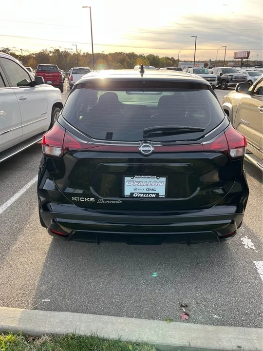 2023 Nissan Kicks - Image 3 of 3