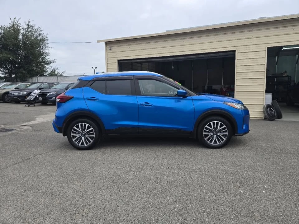 2023 Nissan Kicks - Image 8 of 18