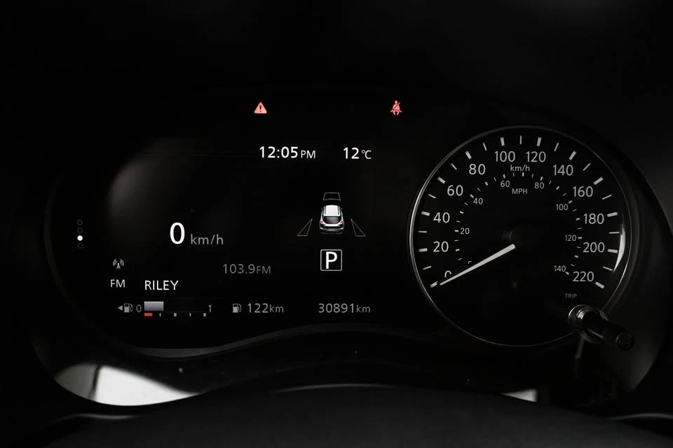 2023 Nissan Kicks - Image 13 of 20