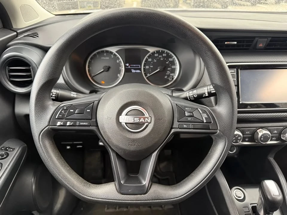 2023 Nissan Kicks - Image 8 of 12