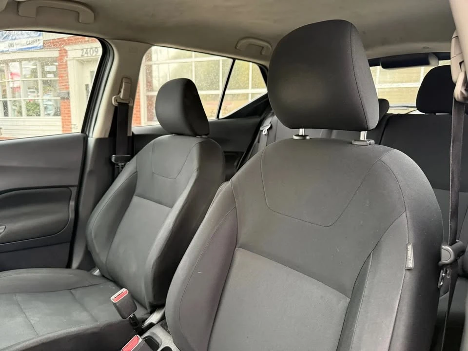 2023 Nissan Kicks - Image 6 of 12