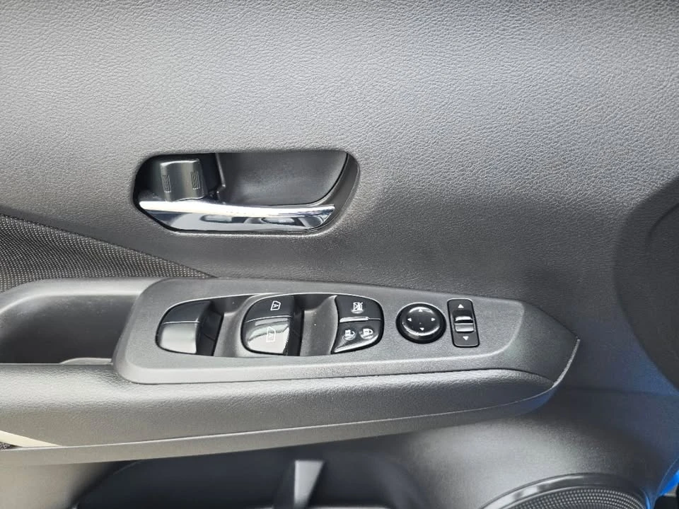 2023 Nissan Kicks - Image 12 of 18