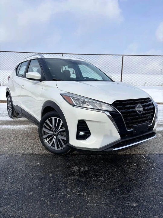 2023 Nissan Kicks - Image 3 of 19