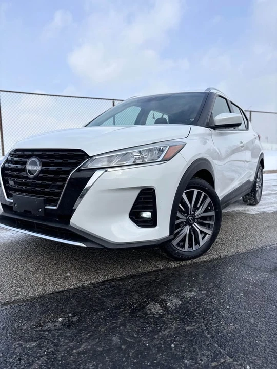2023 Nissan Kicks - Image 2 of 19