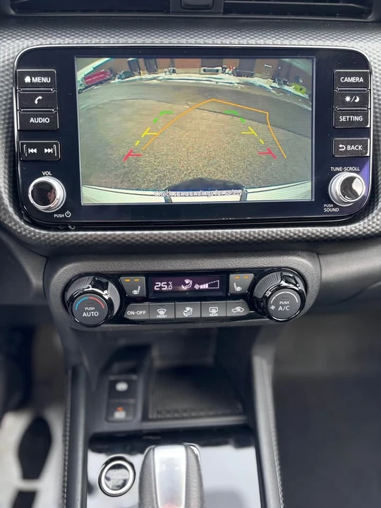 2023 Nissan Kicks - Image 14 of 19