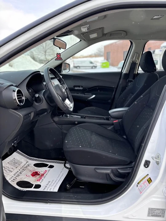 2023 Nissan Kicks - Image 17 of 19