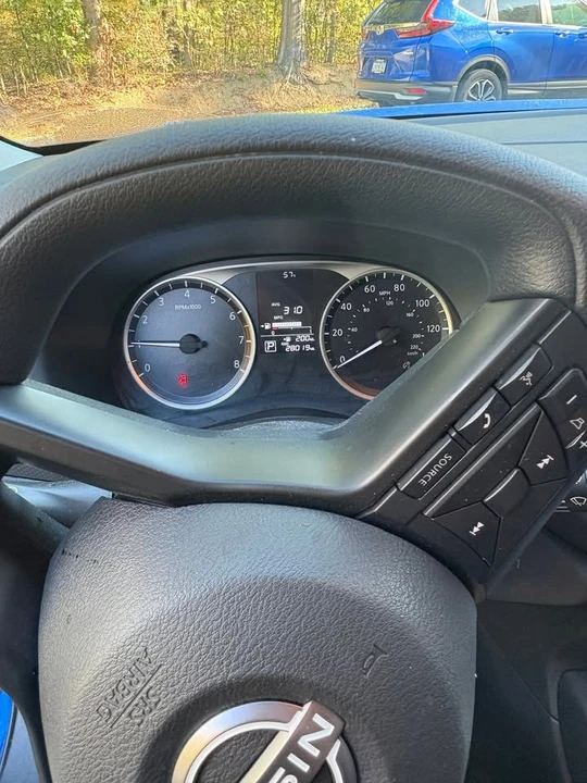 2023 Nissan Kicks - Image 7 of 16