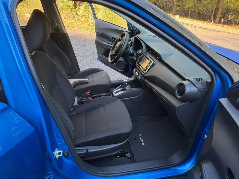 2023 Nissan Kicks - Image 13 of 16